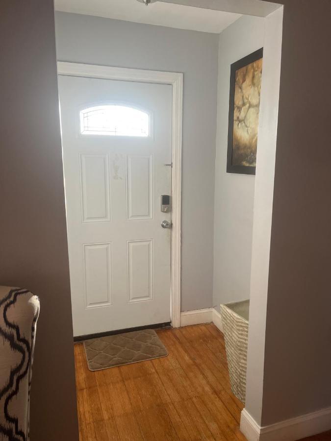 Three Bed One Bath Apt 25 Mins To Nyc Belleville Экстерьер фото